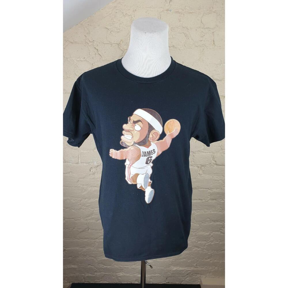Lebron James Mens T-Shirt  Good Condition